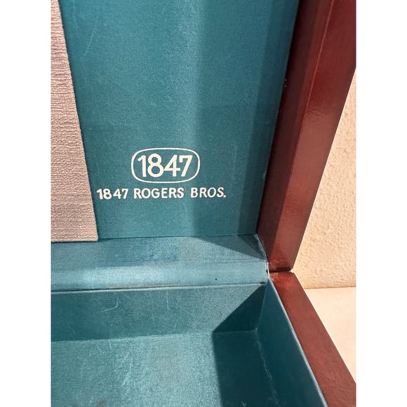 Vintage Rogers Brothers 1847 Flatware Storage Chest # 97, Drawer, Turquoise - Picture 11 of 12